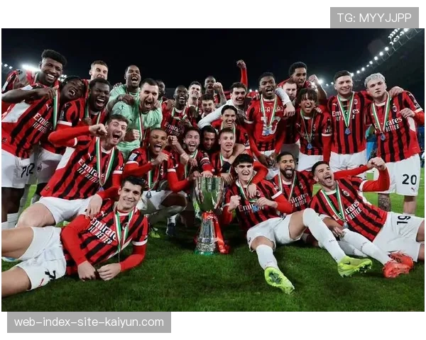 意甲三中卫体系流行 多队采用相似阵型