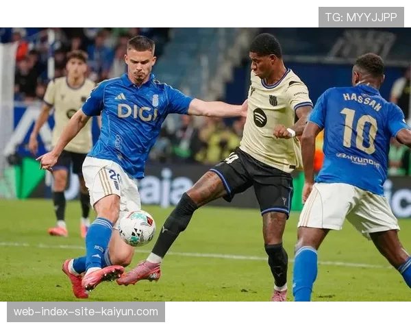 皇家奥维耶多客场三比三逼平皇家社会抢得宝贵一分