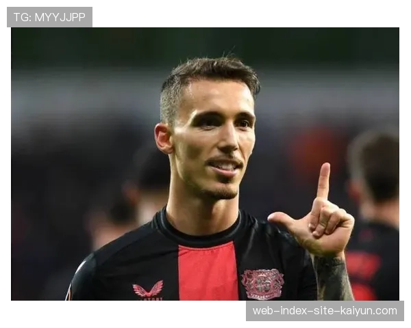 格里马尔多角球助攻精准 勒沃库森定位球战术见效